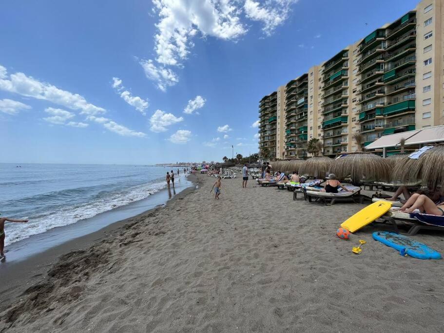 Apartamento En Playa Carvajal フエンヒロラ エクステリア 写真