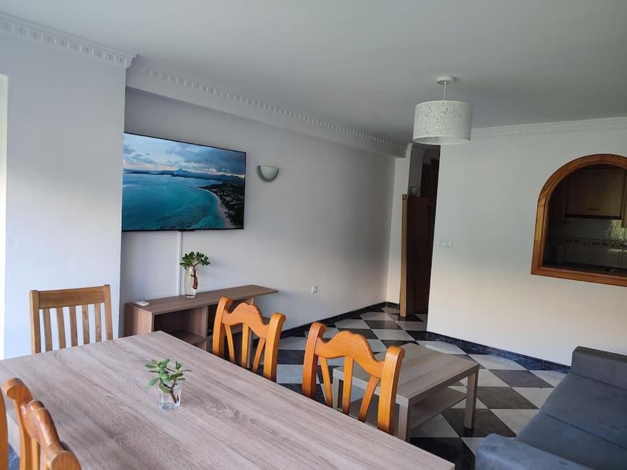 Apartamento En Playa Carvajal フエンヒロラ エクステリア 写真